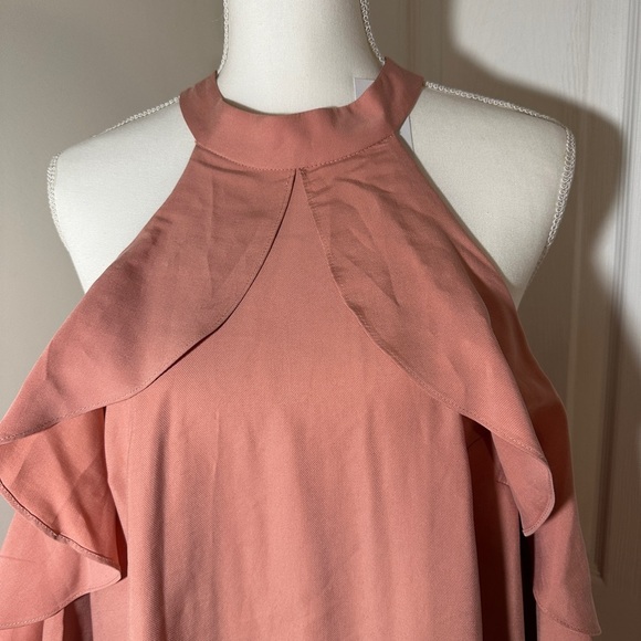 NWT BCBGeneration cold shoulder dress. - Picture 3 of 9
